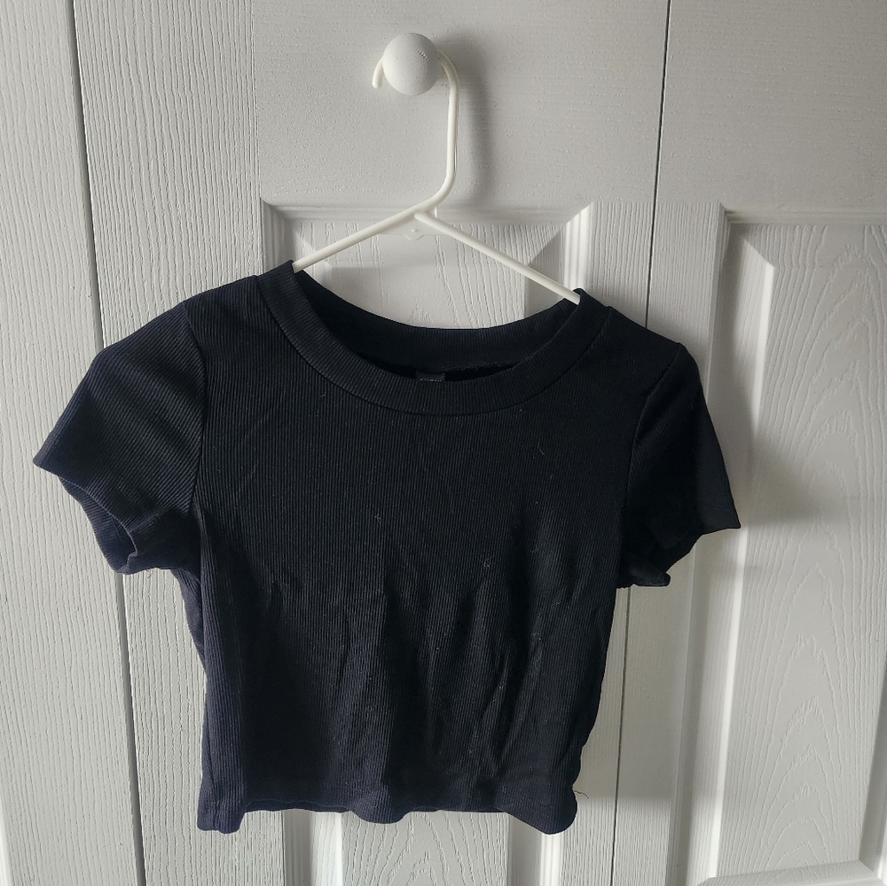 Black crop top